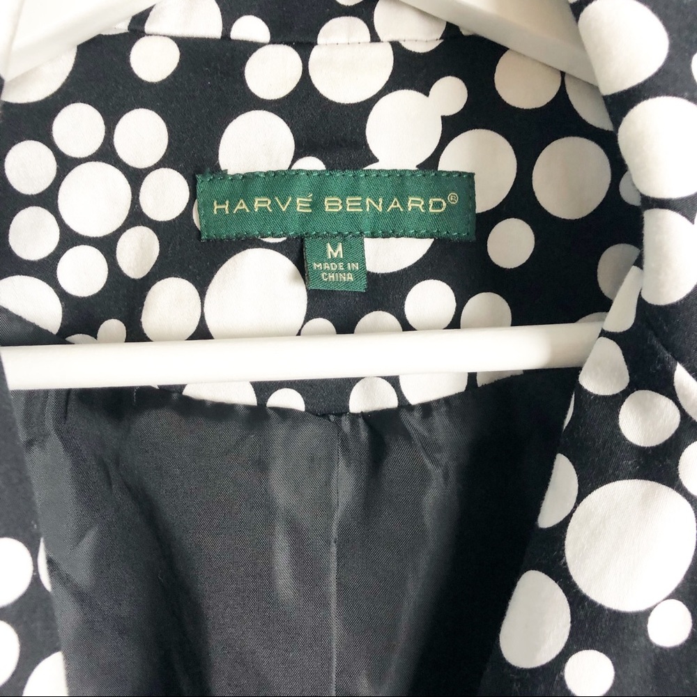 Harve Bernard Blazer Jacket Size Medium. - Picture 2 of 6